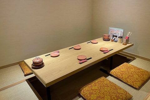 ゆったりくつろげる掘りごたつ席